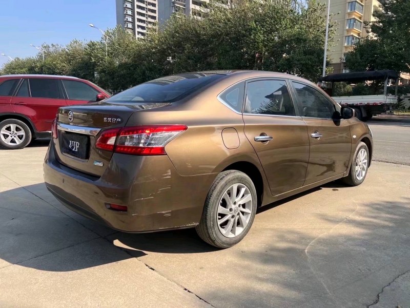 济宁14年日产轩逸7