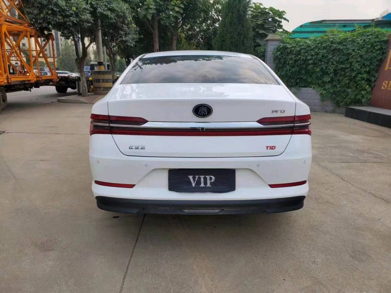 济宁19年比亚迪秦9