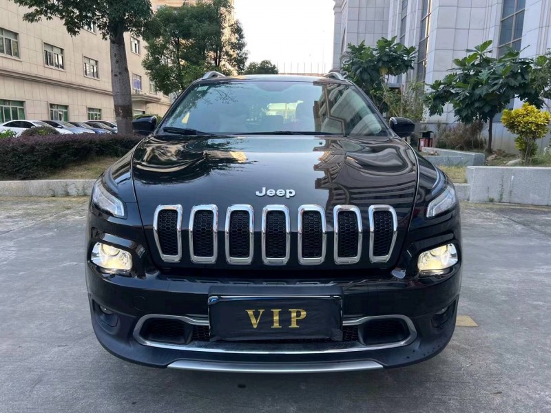 东莞21年Jeep自由光1