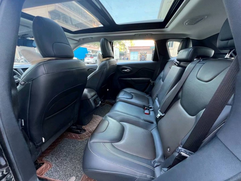 东莞21年Jeep自由光6