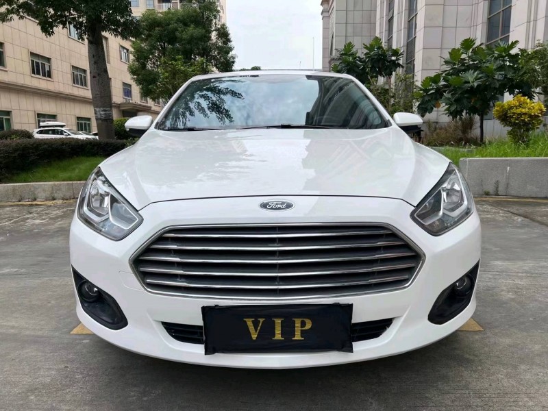 东莞18年福特福睿斯1