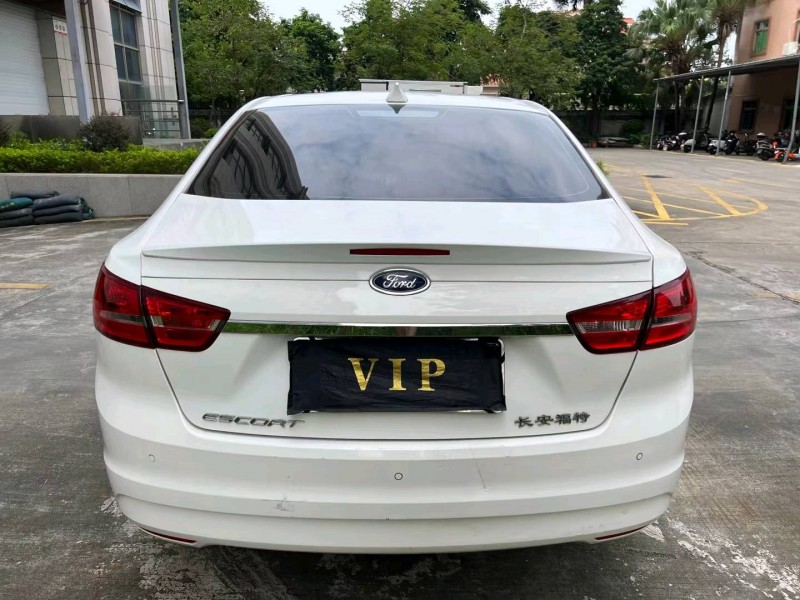 东莞18年福特福睿斯9