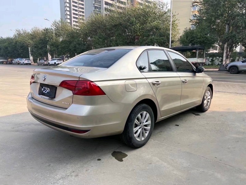 济宁17年大众宝来7