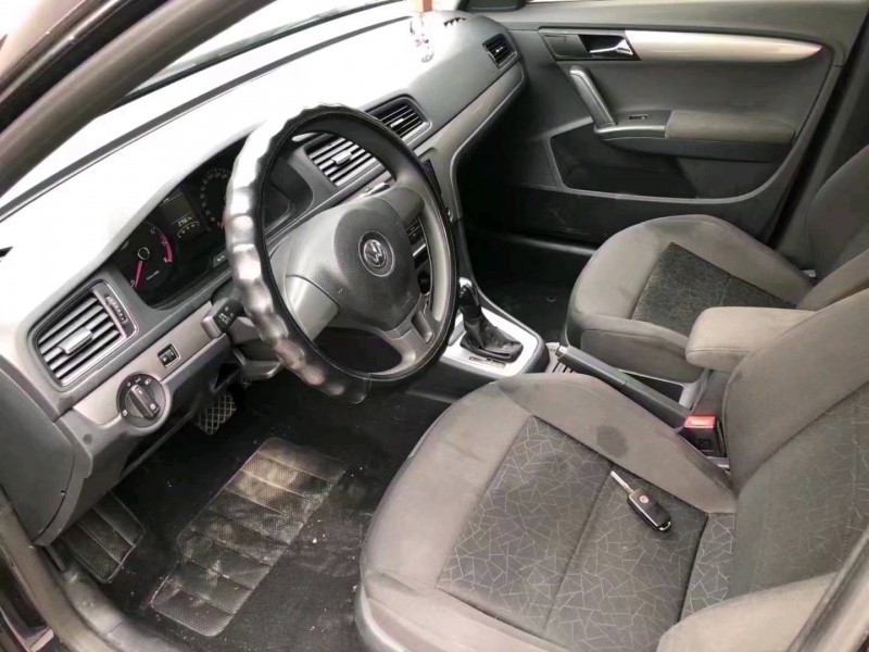 济宁18年大众朗逸4