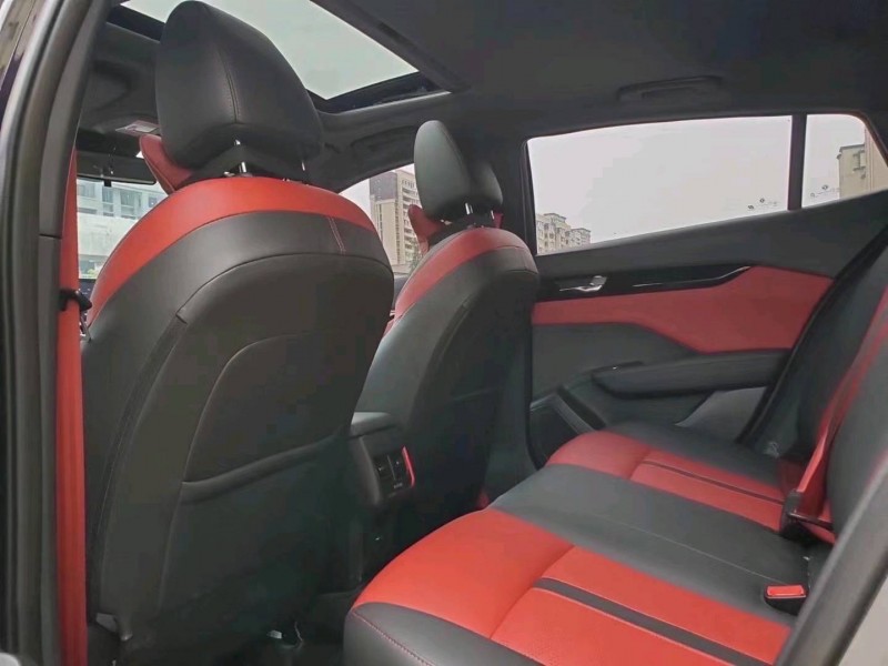 济宁22年东风奕炫6