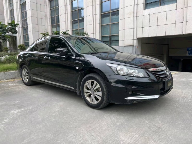 东莞12年本田雅阁2