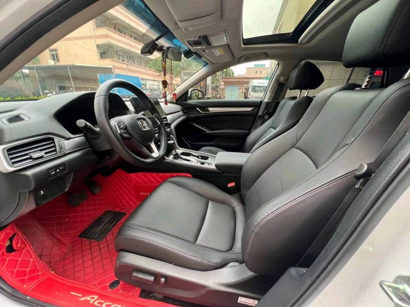 东莞22年本田雅阁6