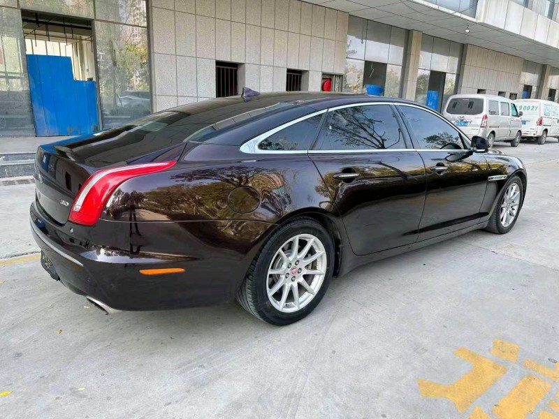 东营15年捷豹XJL8