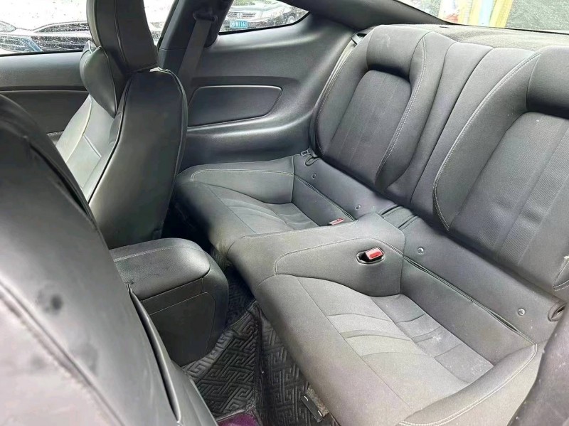 潍坊18年福特野马5