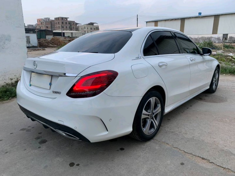 广州21年奔驰C7