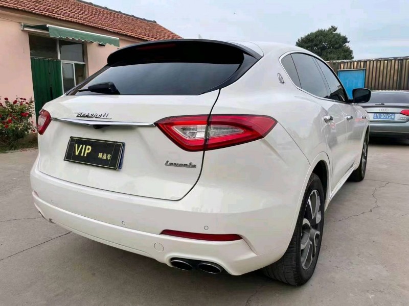 东营17年玛莎拉蒂Levante7