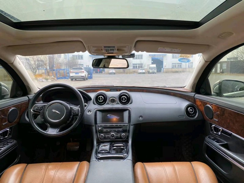 沈阳14年捷豹XJ8