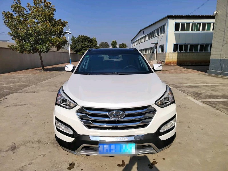 济宁16年现代全新胜达1