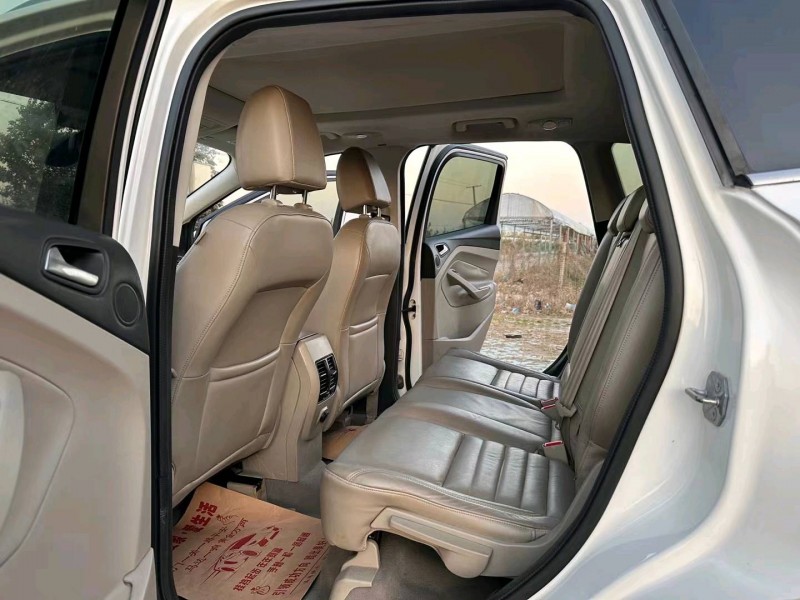 徐州13年福特翼虎7