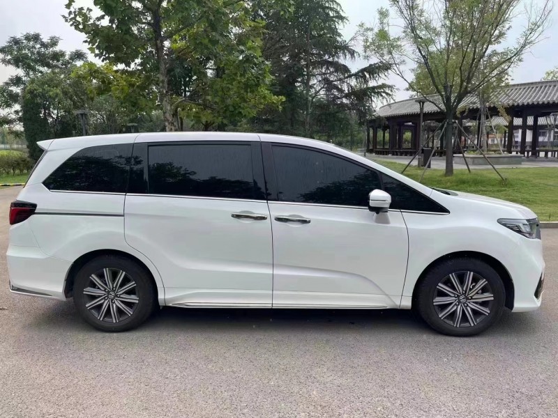 济宁22年本田奥德赛4