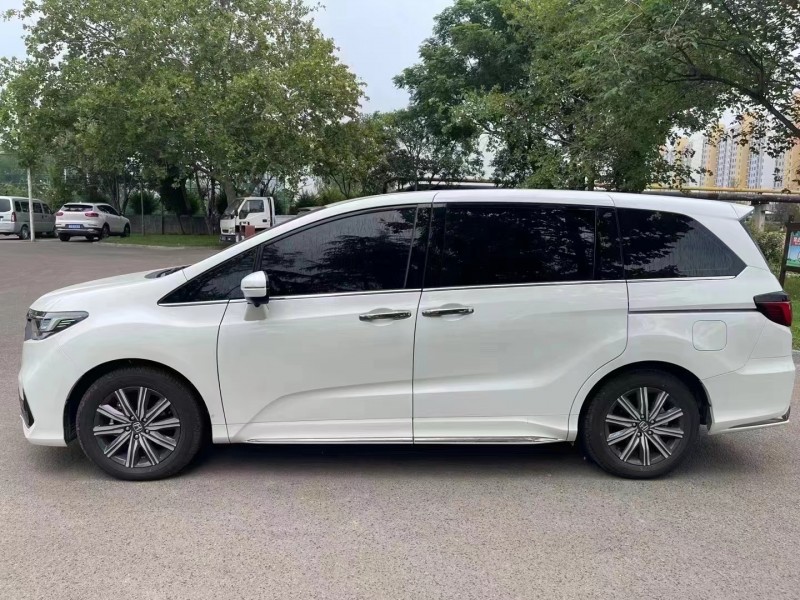 济宁22年本田奥德赛5