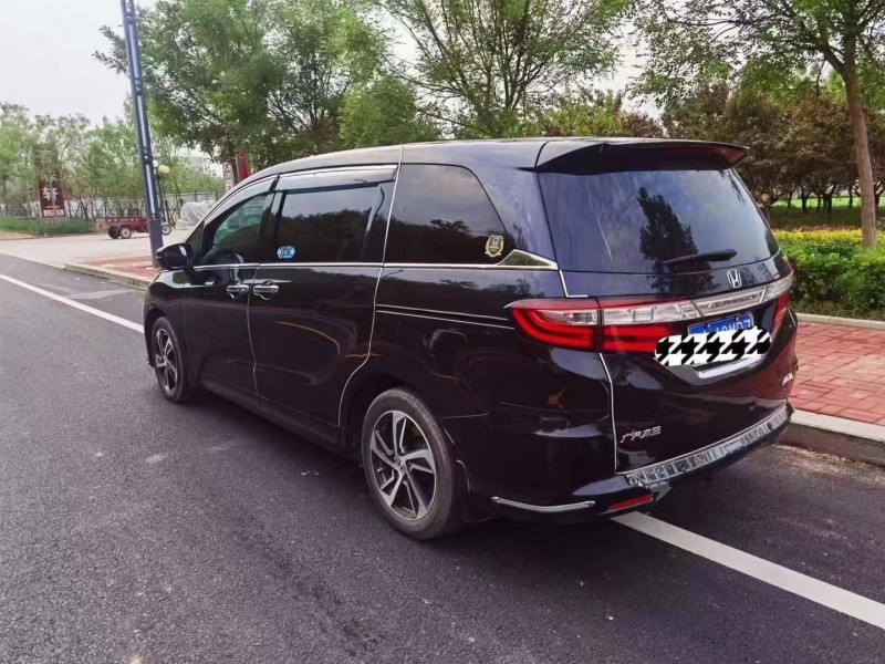 济宁17年本田奥德赛4