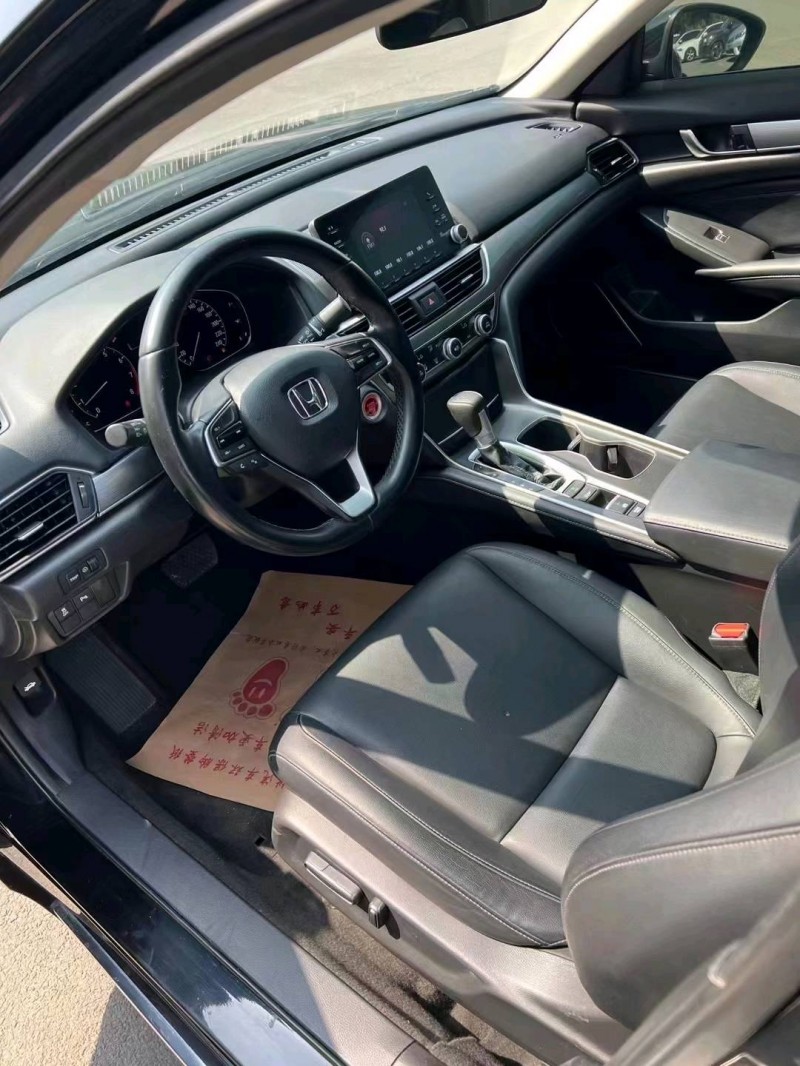 沈阳20年本田雅阁6