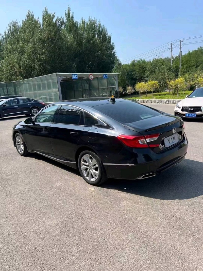 沈阳20年本田雅阁8