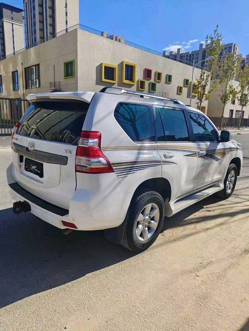邯郸17年丰田普拉多9
