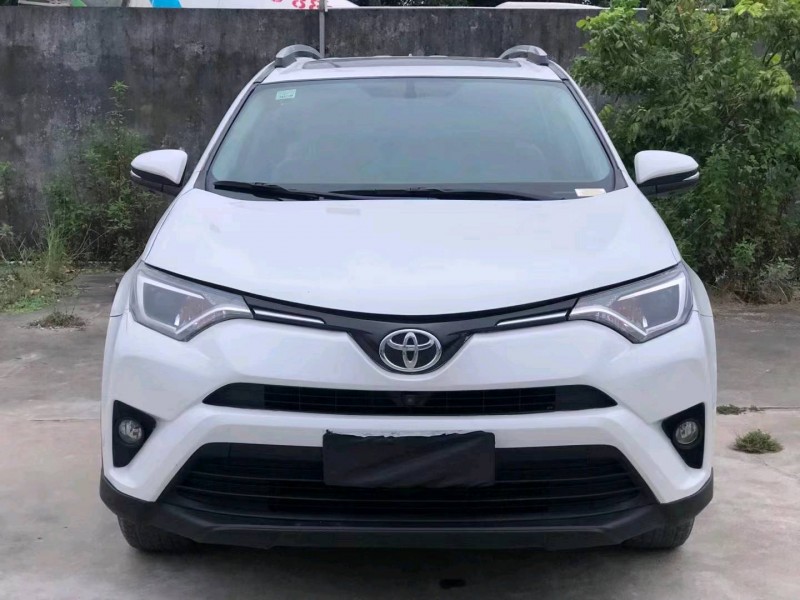 珠海16年丰田RAV4荣放1