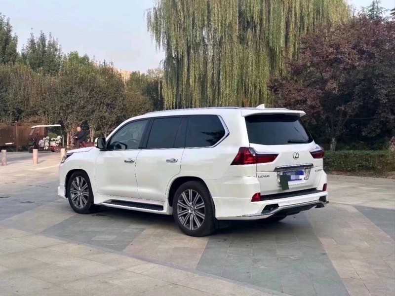 枣庄17年雷克萨斯LX5