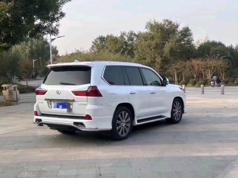 枣庄17年雷克萨斯LX6