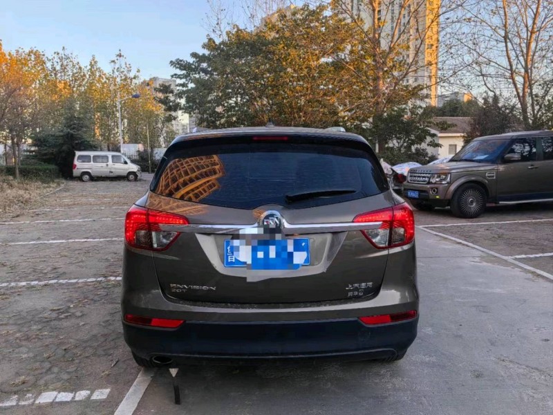 青岛17年别克昂科威9