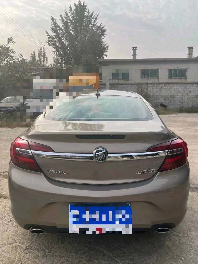 菏泽15年别克君威9