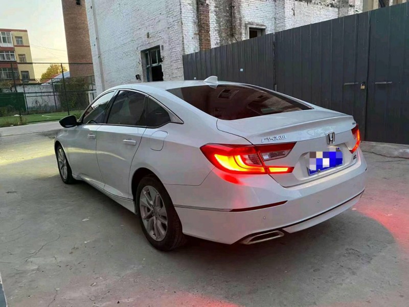 嘉兴21年本田雅阁4