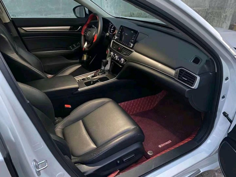 嘉兴21年本田雅阁5