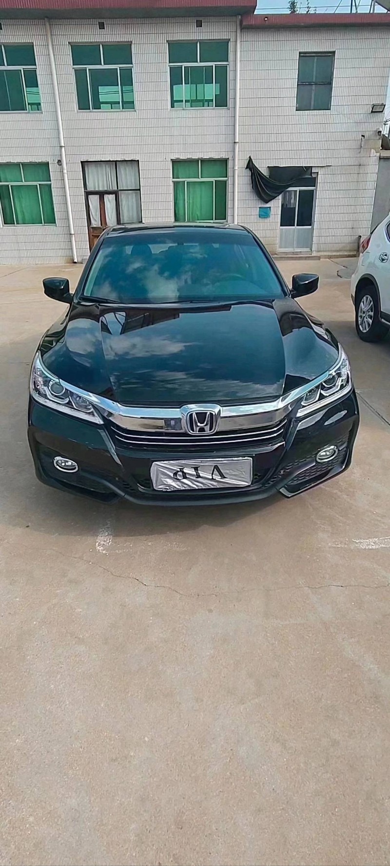 济宁18年本田雅阁1