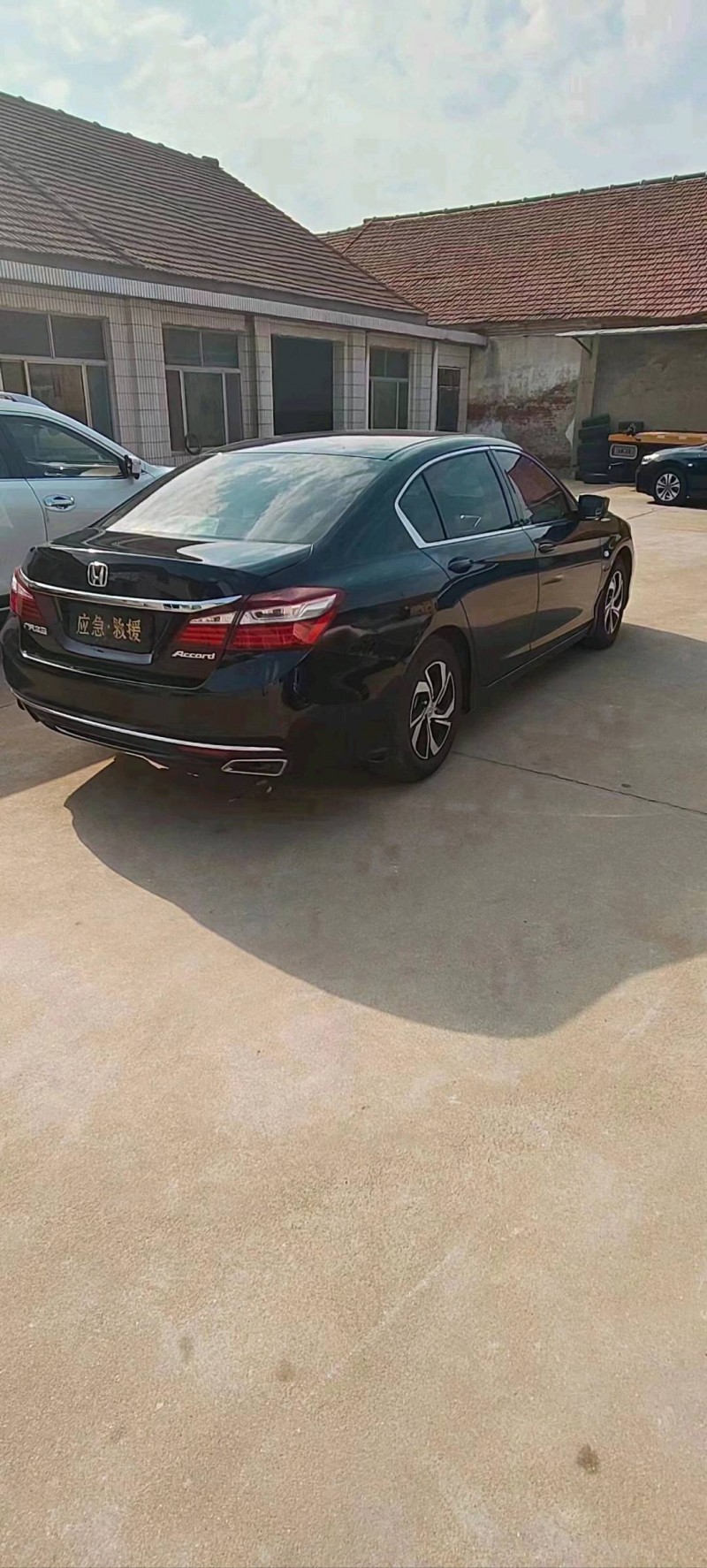 济宁18年本田雅阁8