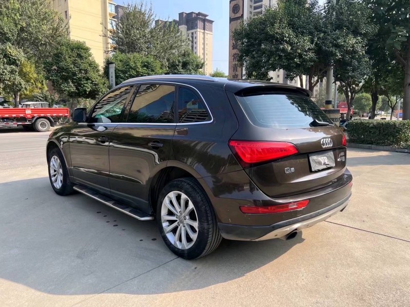 济宁14年奥迪Q58