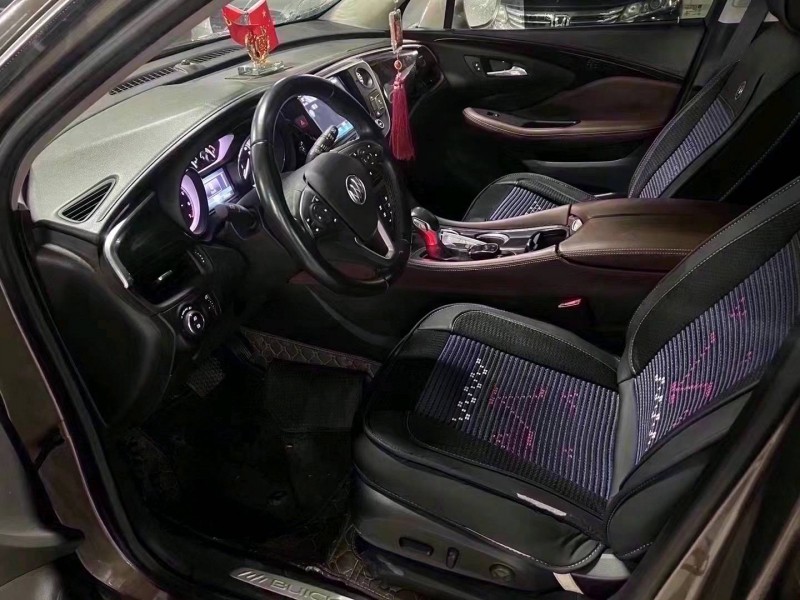 济宁19年别克昂科威4