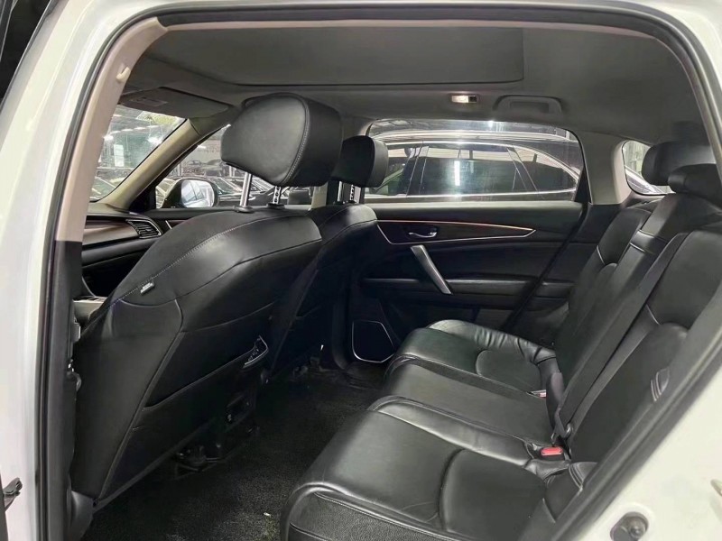 济宁18年本田冠道6