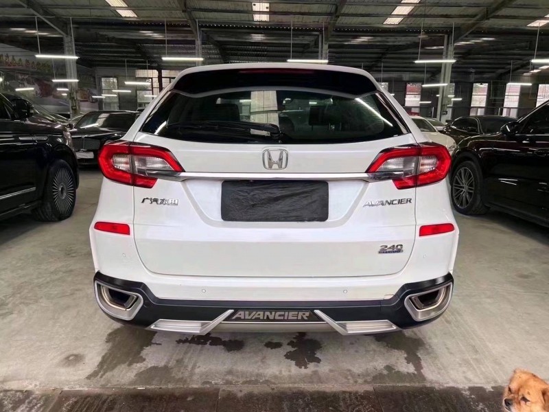 济宁18年本田冠道9