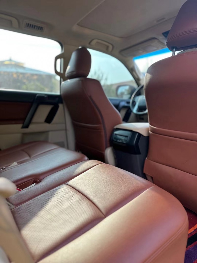 济宁16年丰田普拉多6