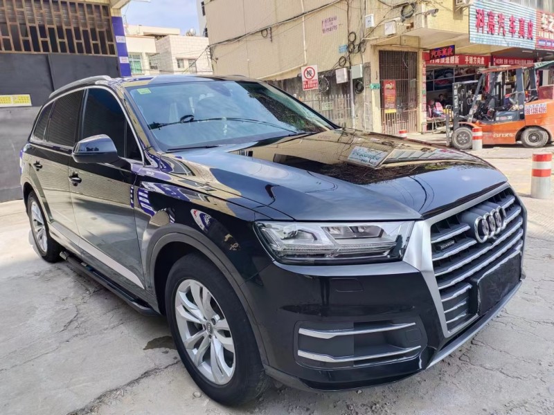 济宁19年奥迪Q72