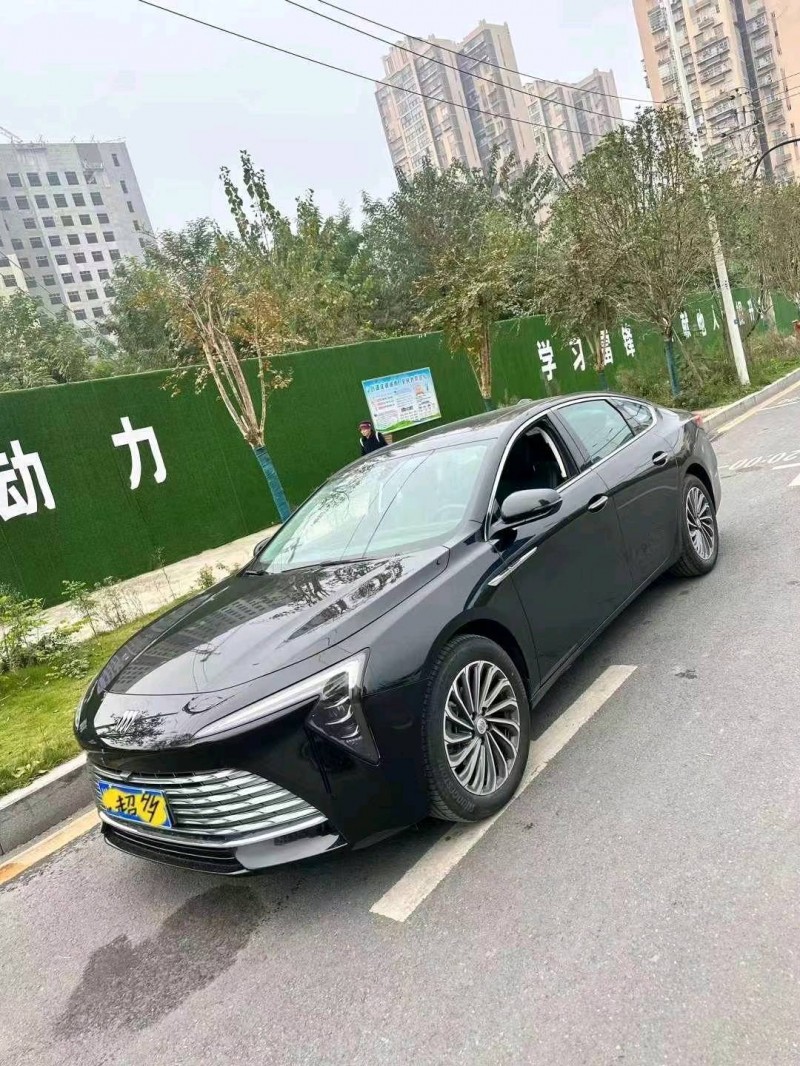 成都23年别克君越2