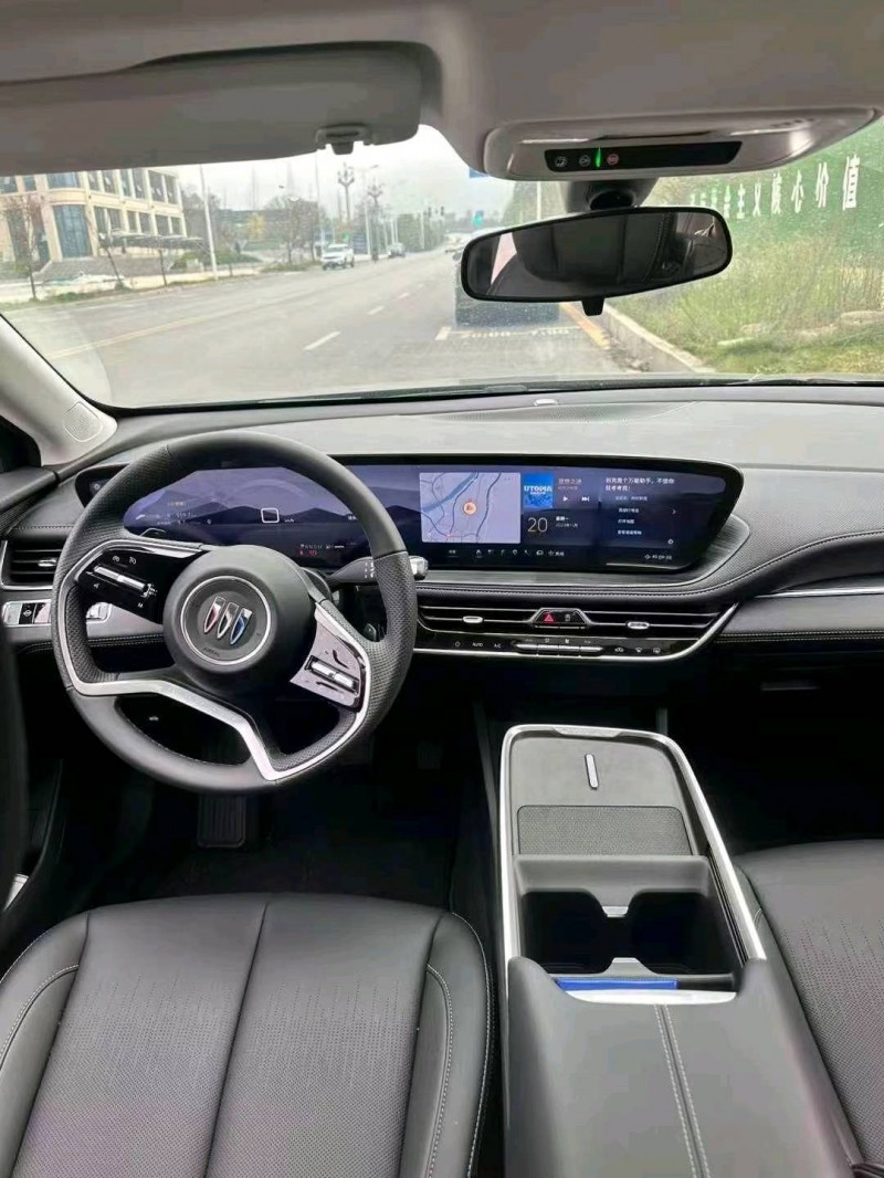 成都23年别克君越8