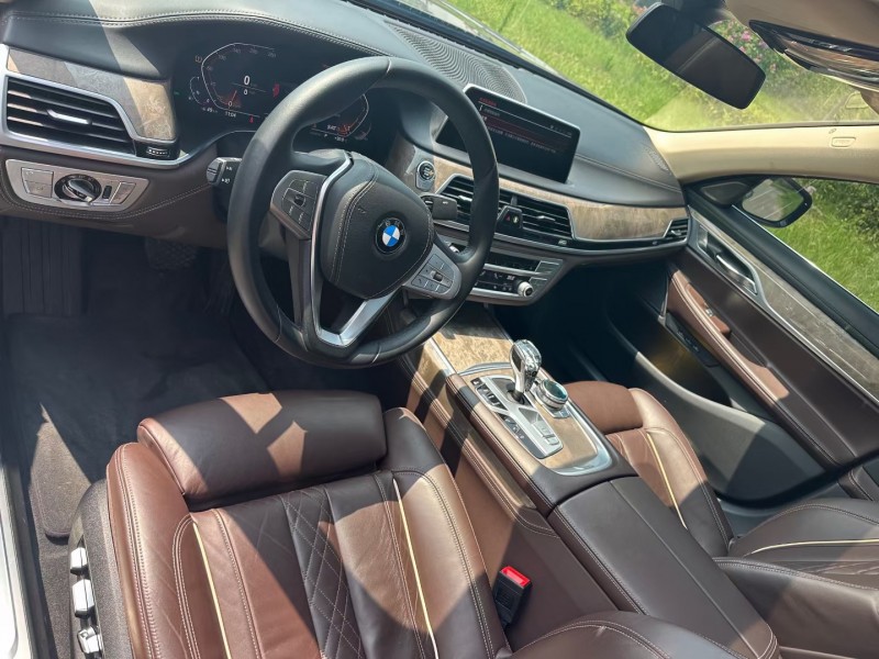 济宁20年宝马7系4