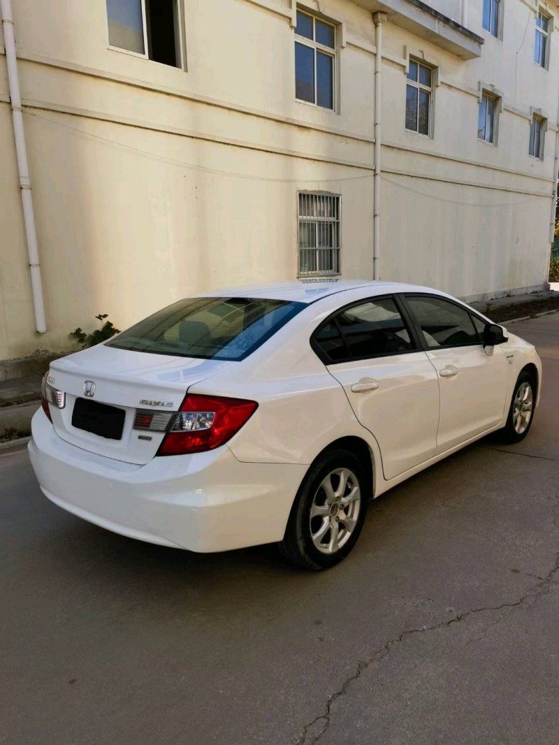 青岛14年本田思域7