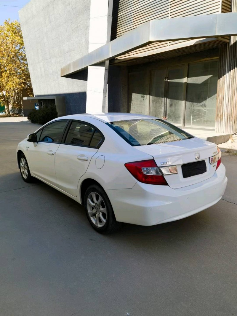 青岛14年本田思域8