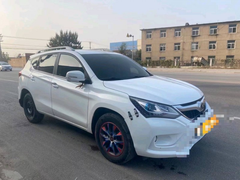 潍坊18年比亚迪宋2