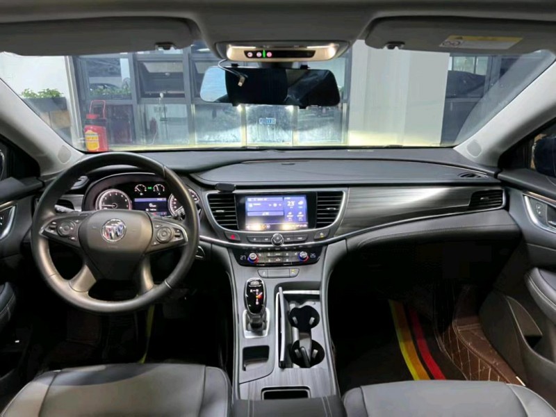 东莞23年别克君越8