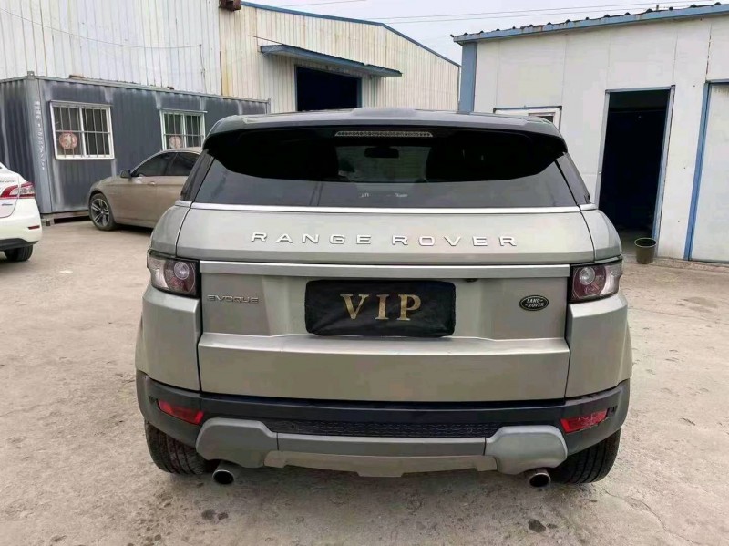 东营13年路虎极光8