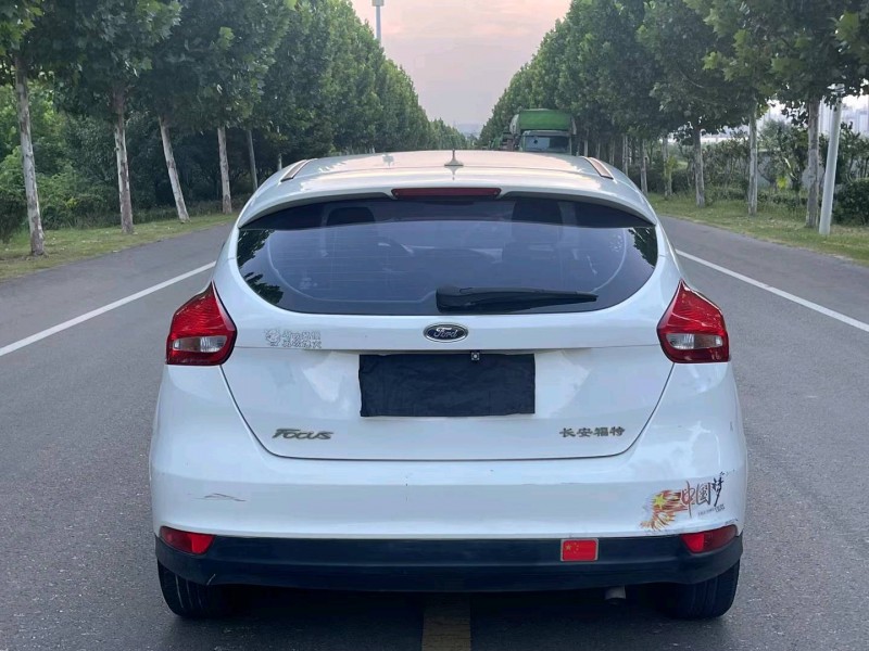 徐州16年福特福克斯9