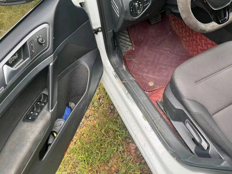 济南17年大众高尔夫2