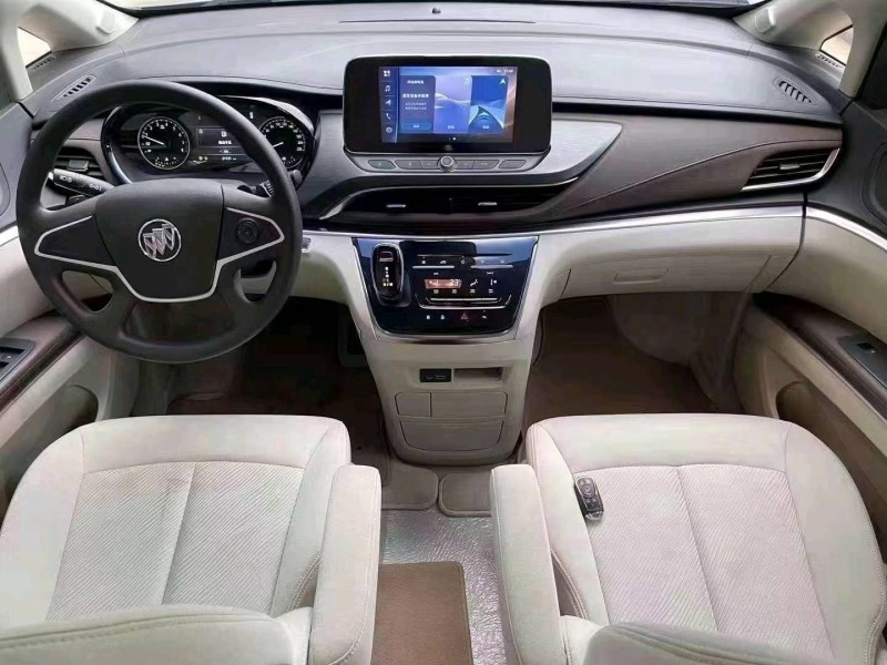 东营21年别克GL83